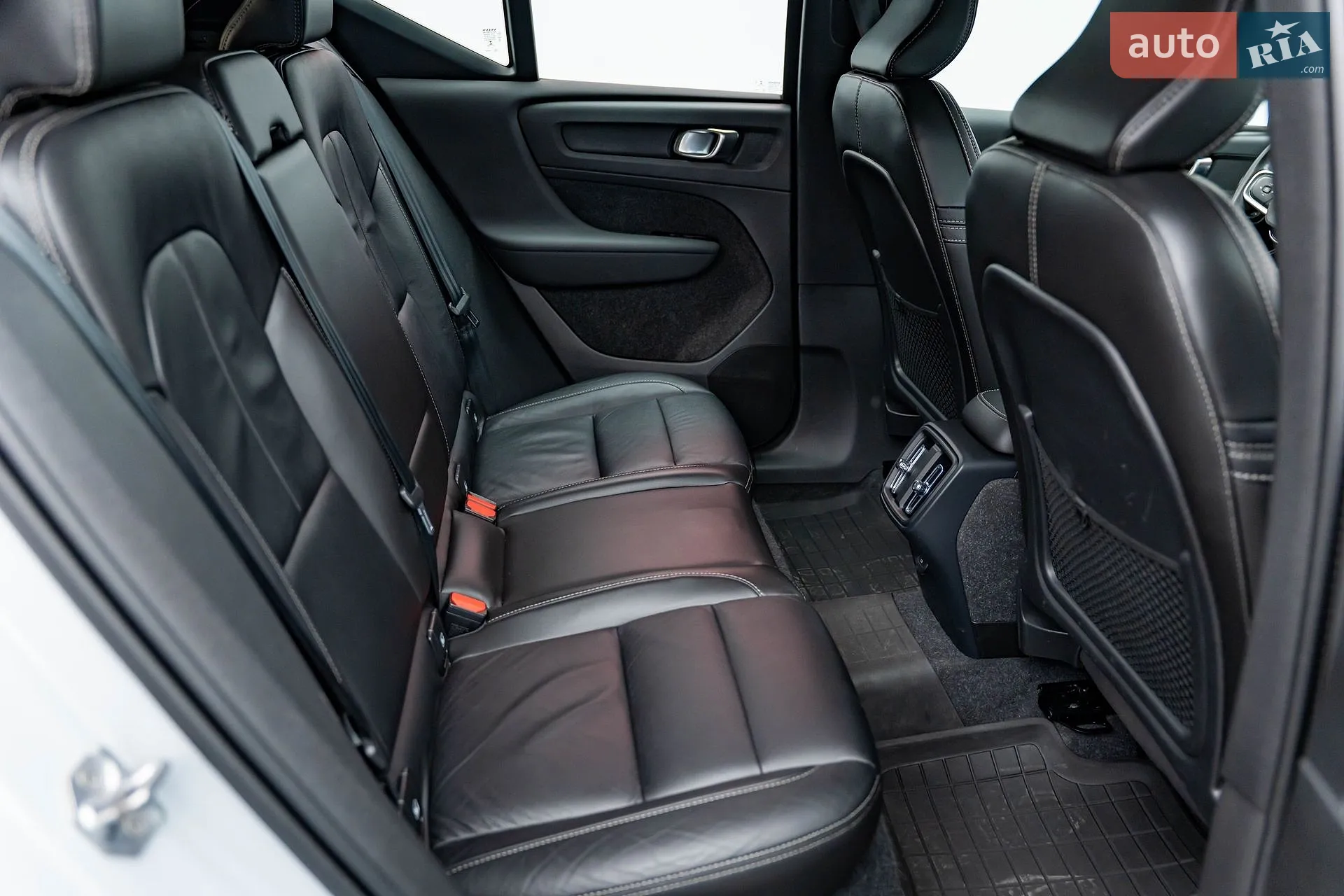 2021 Volvo XC40 - мініатюра 28