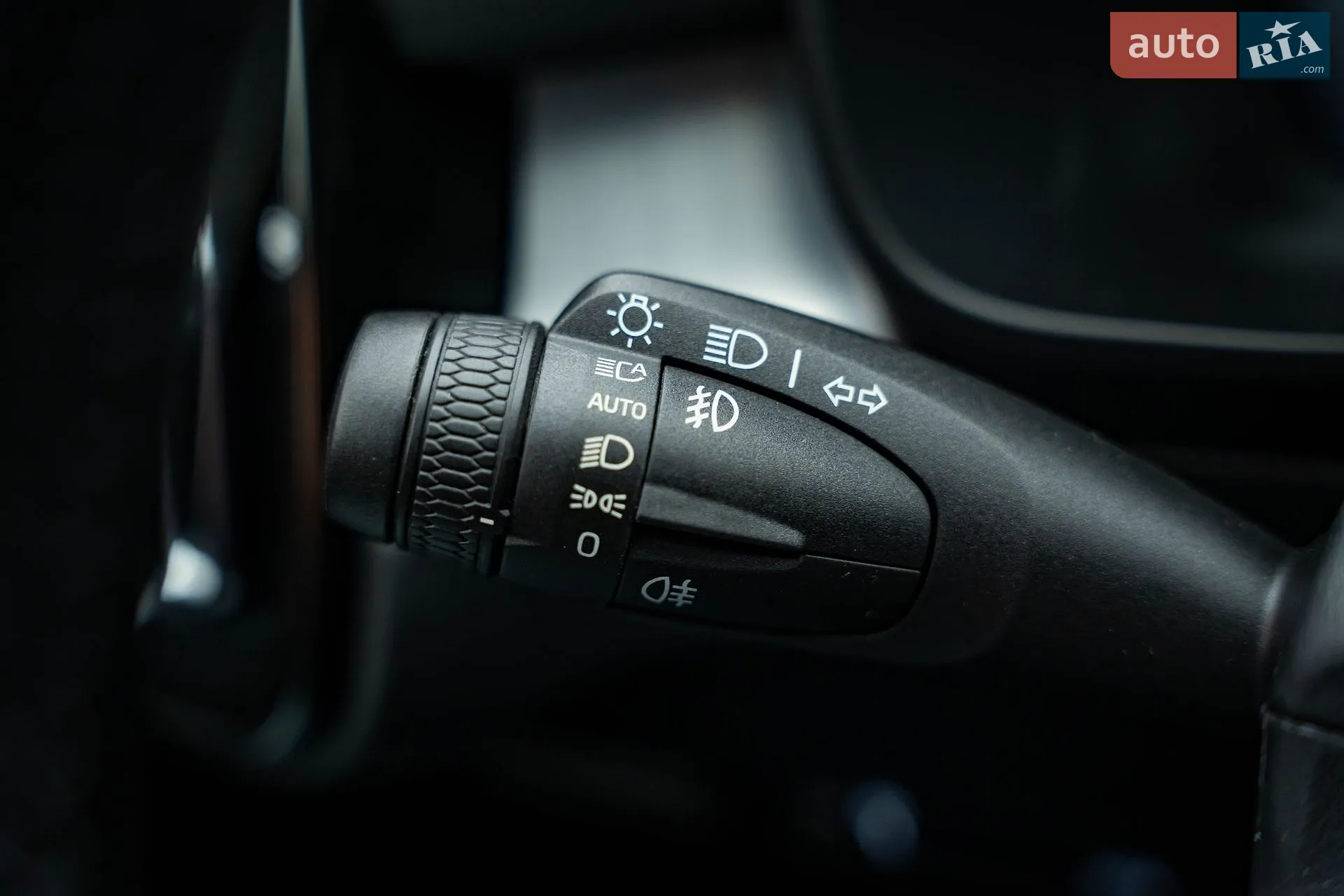 2021 Volvo XC40 - мініатюра 18