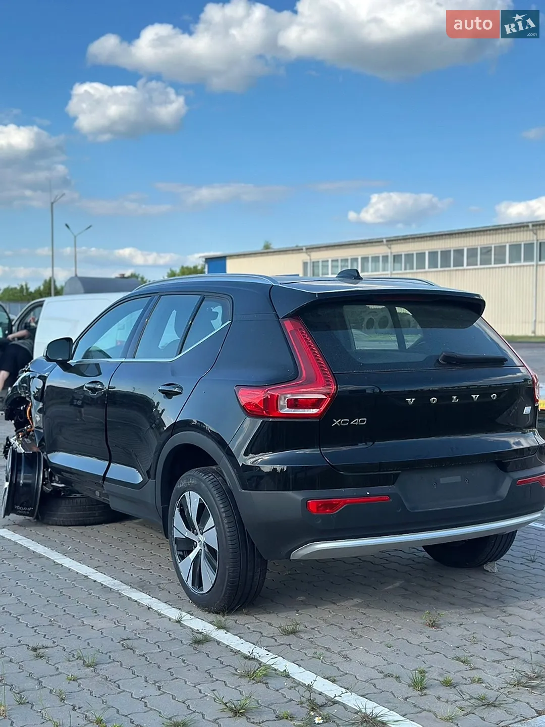 2023 Volvo XC40 - мініатюра 7