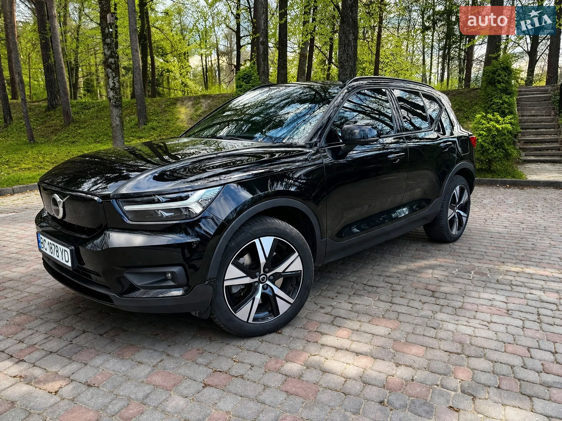 2020 Volvo XC40 - фото 1