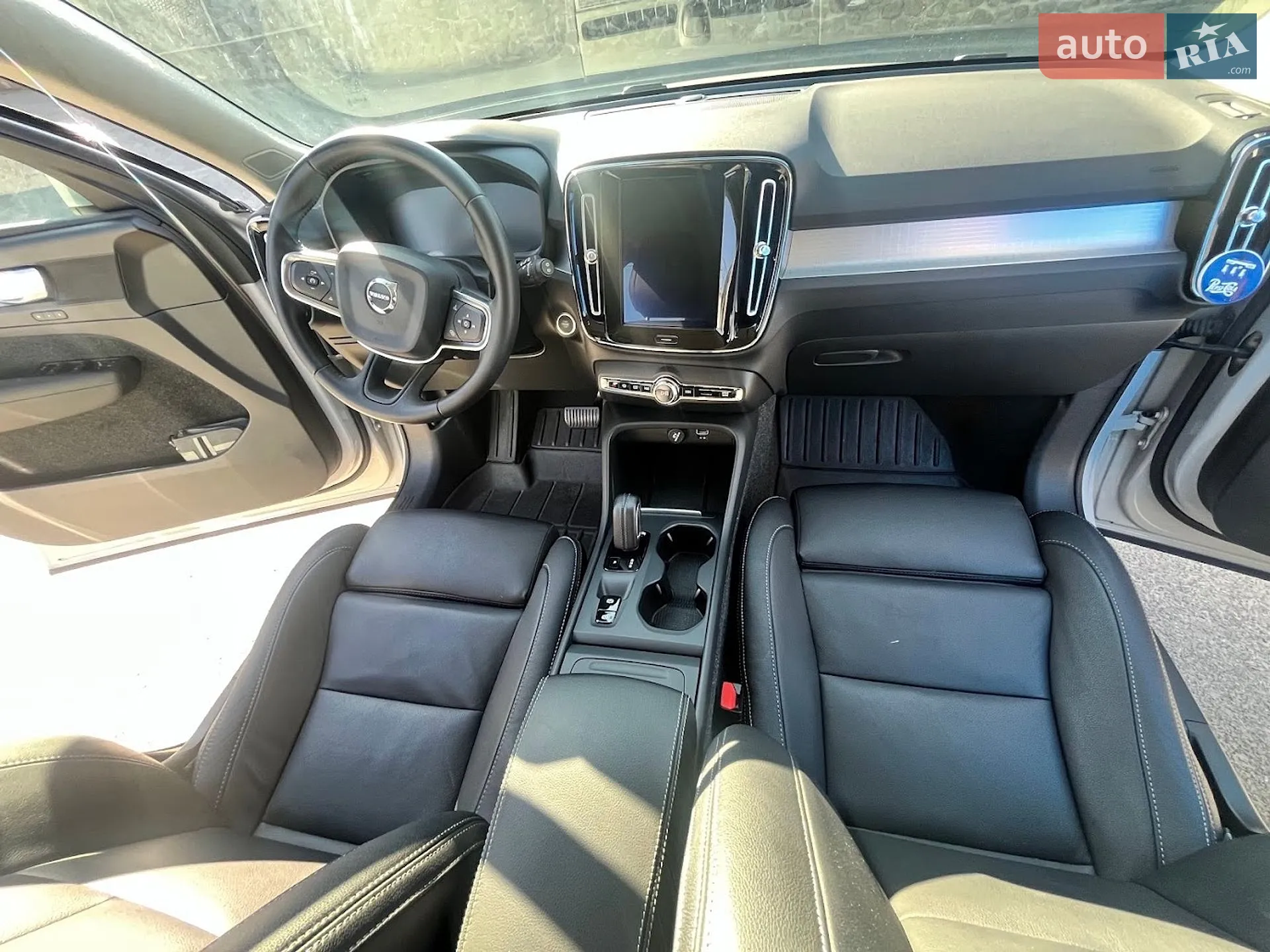 2020 Volvo XC40 - мініатюра 10