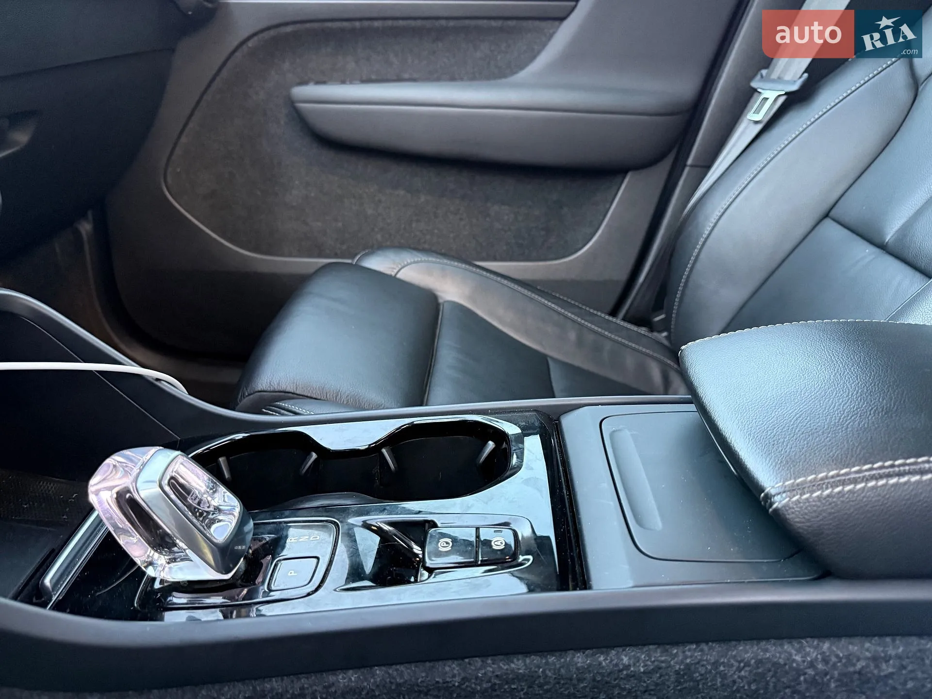 2022 Volvo XC40 - мініатюра 14