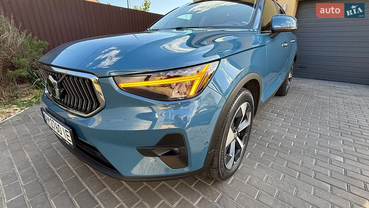 2023 Volvo XC40 - мініатюра 38