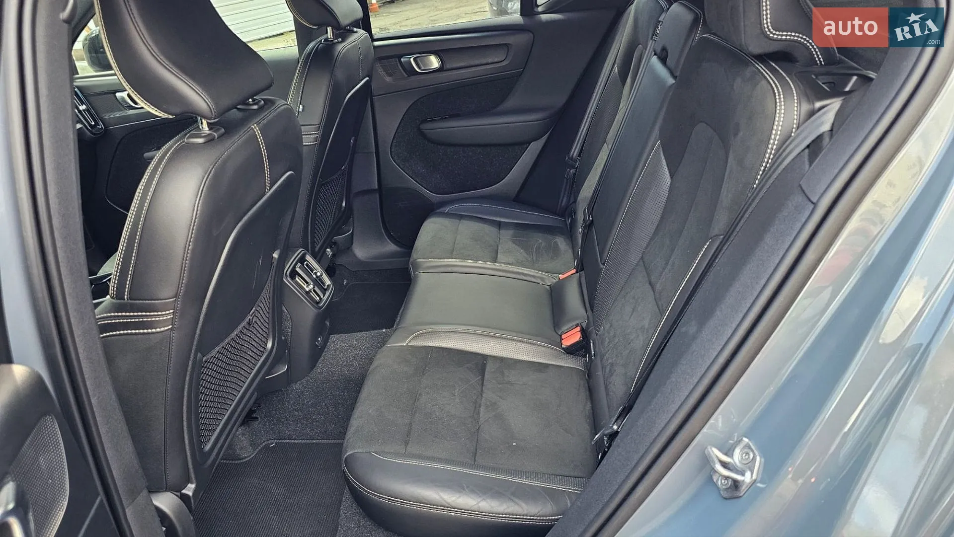 2021 Volvo XC40 - мініатюра 13