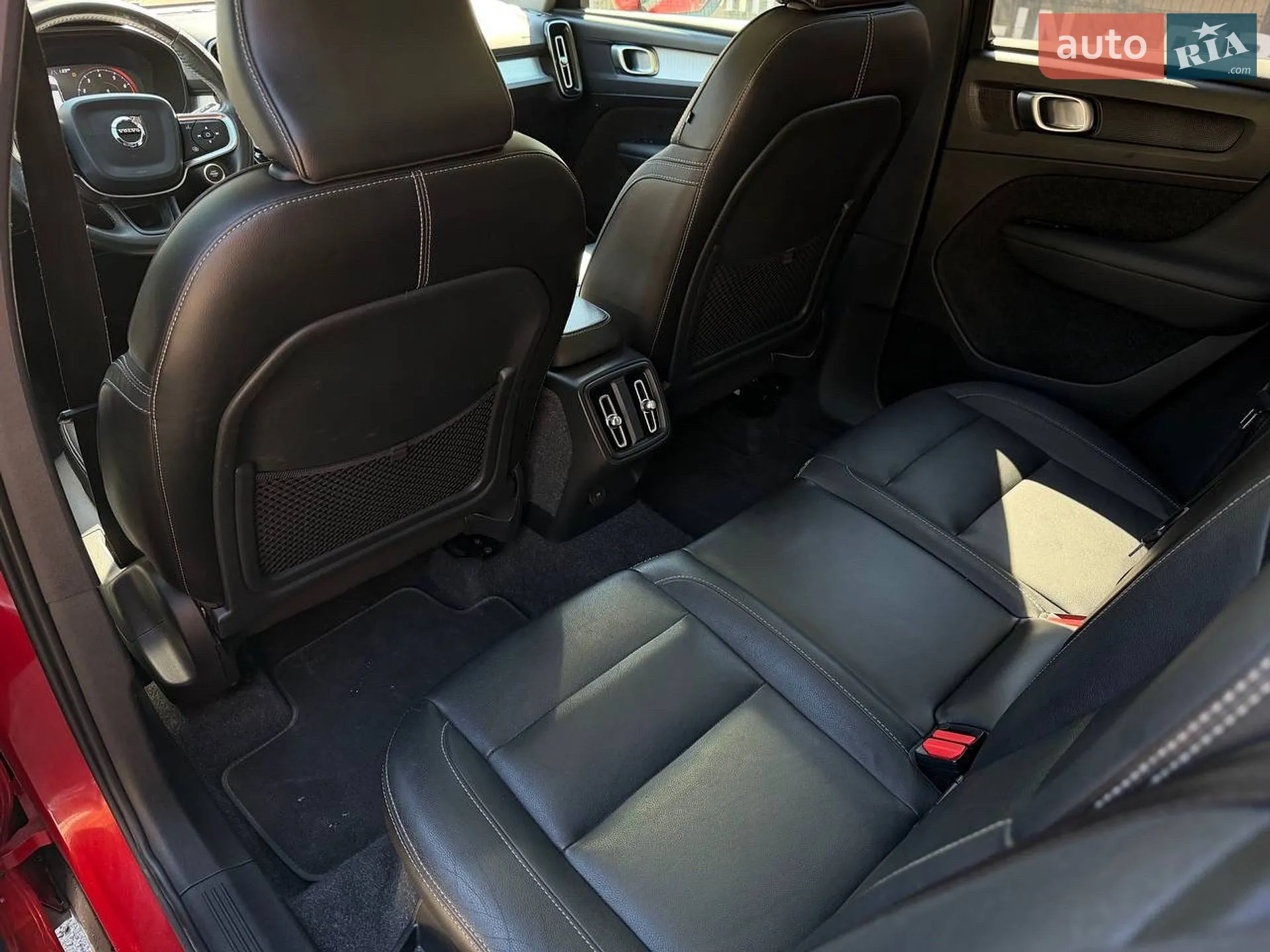 2019 Volvo XC40 - мініатюра 9