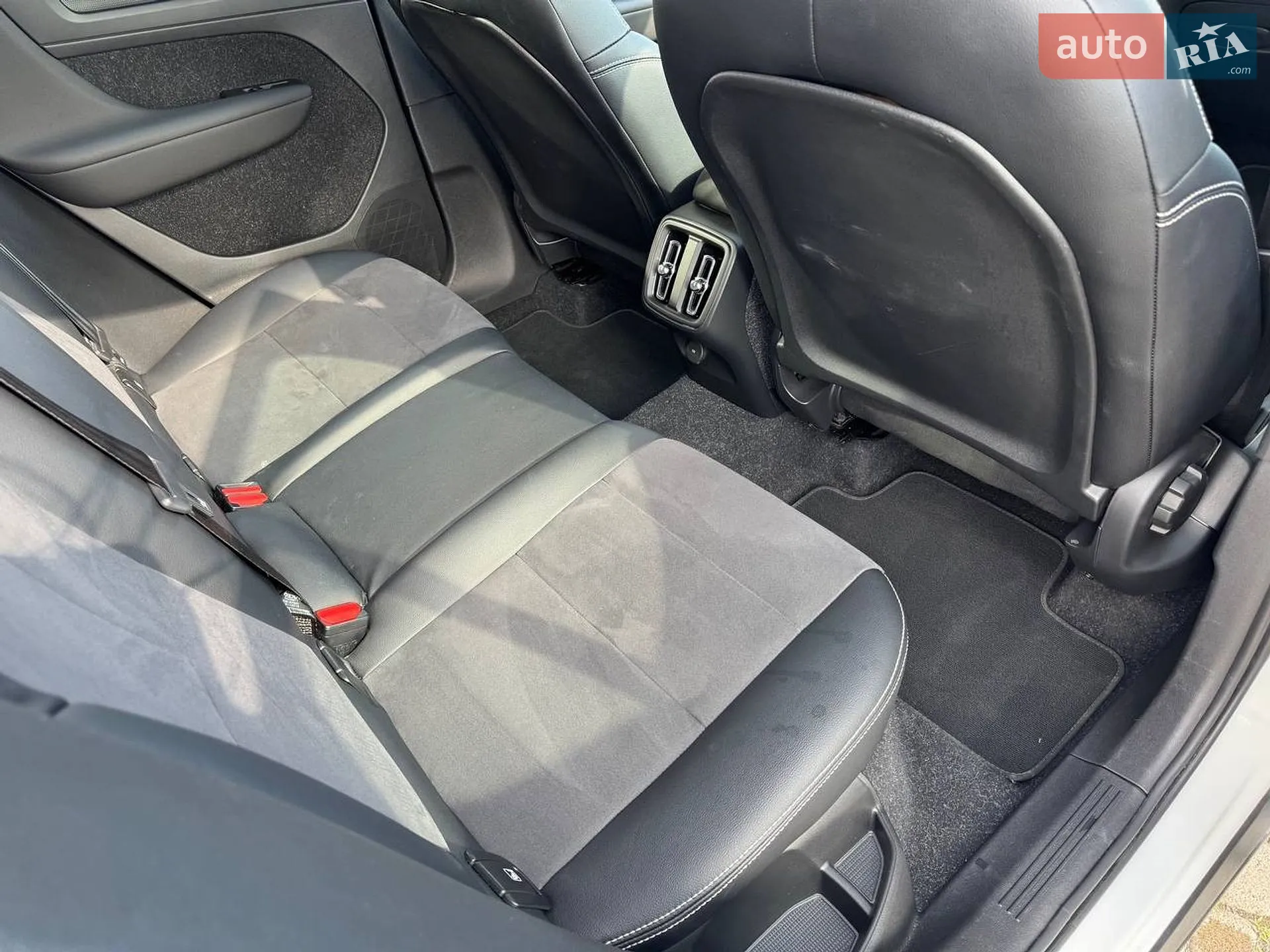 2019 Volvo XC40 - мініатюра 12