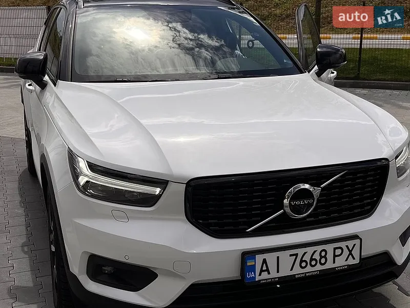 Volvo XC40