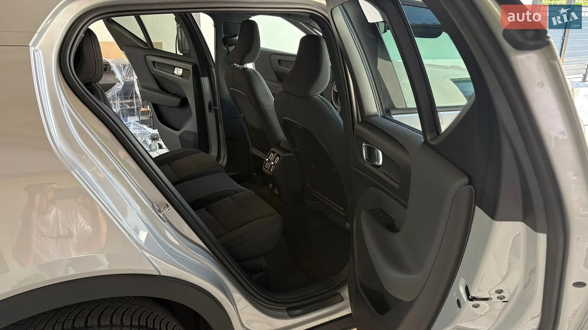 2024 Volvo XC40 - мініатюра 18