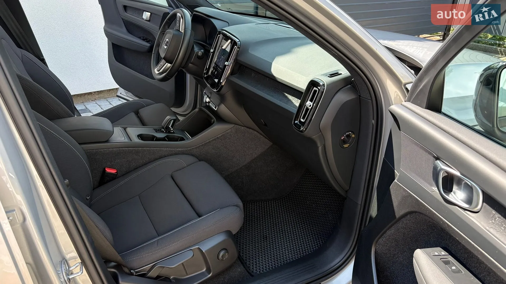 2024 Volvo XC40 - мініатюра 46