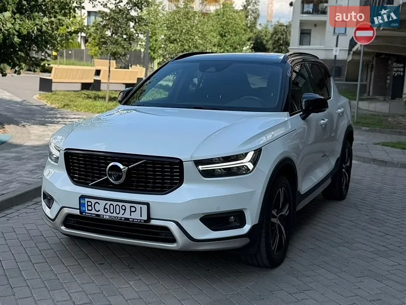 Volvo XC40