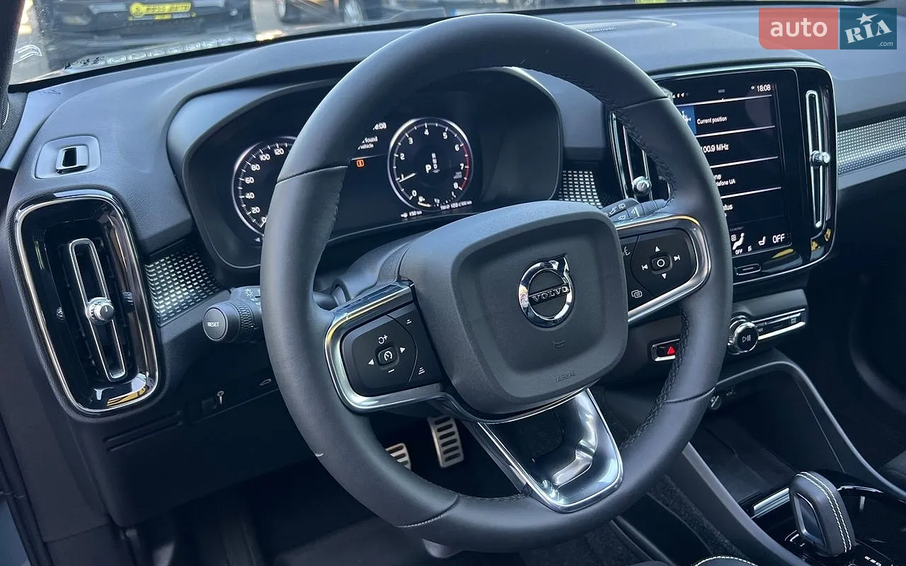 2022 Volvo XC40 - мініатюра 10