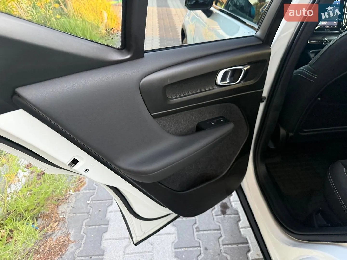 2023 Volvo XC40 - мініатюра 22