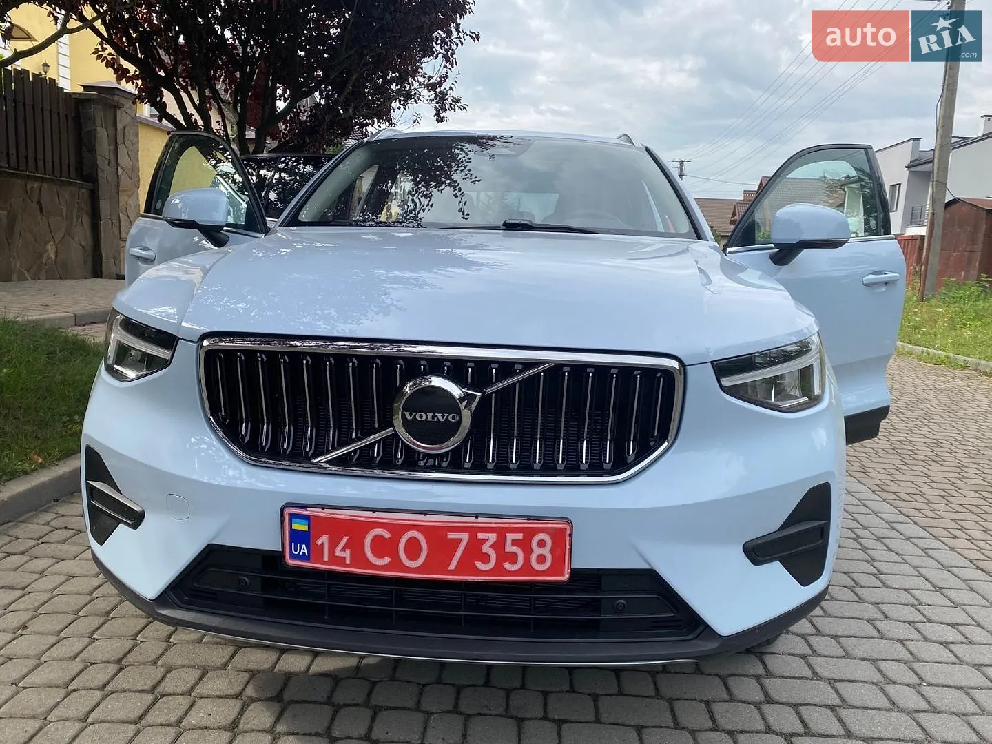 2025 Volvo XC40 - мініатюра 16