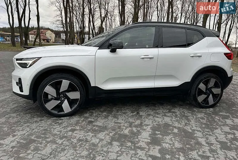 2023 Volvo XC40 - мініатюра 9