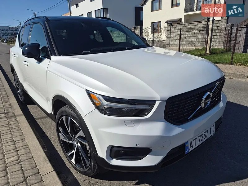 Volvo XC40