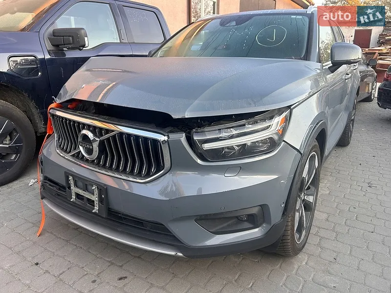 Volvo XC40