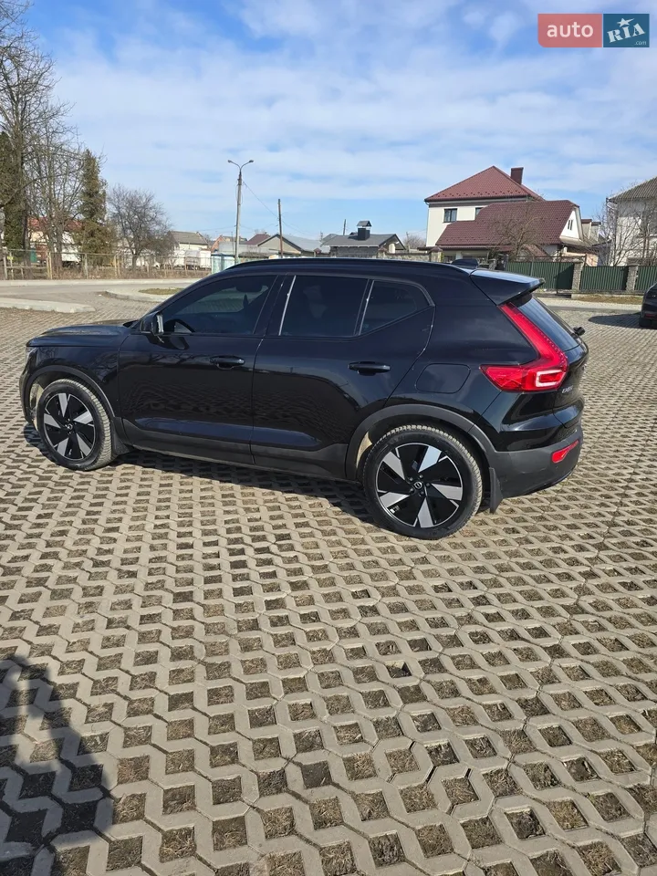 2025 Volvo XC40 - мініатюра 16