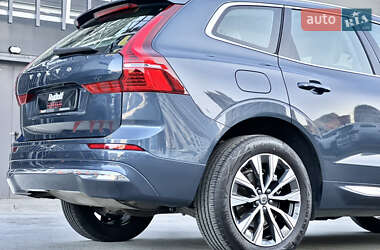 Позашляховик / Кросовер Volvo XC60 Recharge 2021 в 