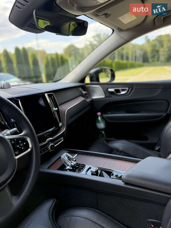 Внедорожник / Кроссовер Volvo XC60 Recharge 2023 в Львове фото 9 Внедорожник / Кроссовер Volvo XC60 Recharge 2023 в Львове