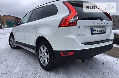 Внедорожник / Кроссовер Volvo XC60 2010 в Ровно