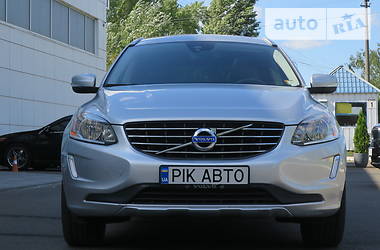 Позашляховик / Кросовер Volvo XC60 2014 в 