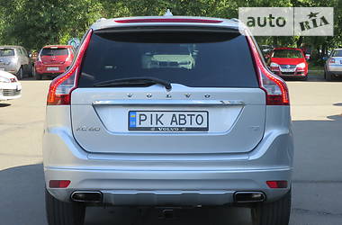 Позашляховик / Кросовер Volvo XC60 2014 в 