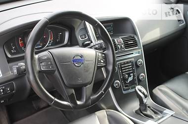 Внедорожник / Кроссовер Volvo XC60 2015 в Николаеве