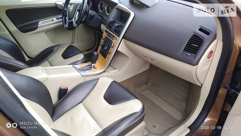 Позашляховик / Кросовер Volvo XC60 2010 в Києві