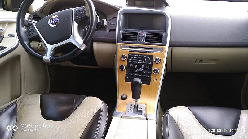 Позашляховик / Кросовер Volvo XC60 2010 в Києві