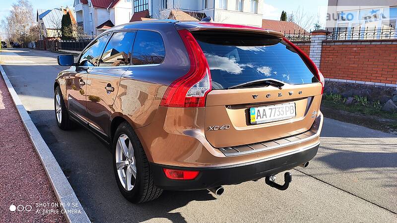 Позашляховик / Кросовер Volvo XC60 2012 в Києві