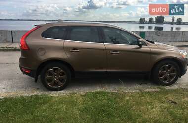 Позашляховик / Кросовер Volvo XC60 2008 в 