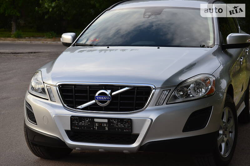 Позашляховик / Кросовер Volvo XC60 2011 в Луцьку