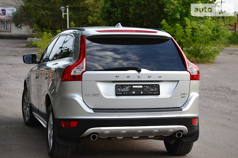 Позашляховик / Кросовер Volvo XC60 2011 в Луцьку