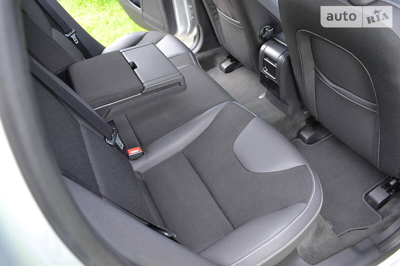 Позашляховик / Кросовер Volvo XC60 2011 в Луцьку