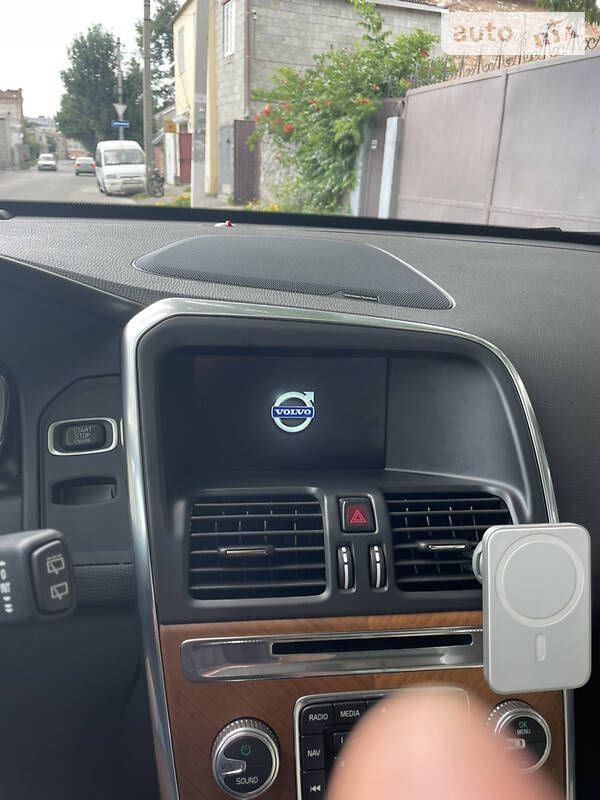 Внедорожник / Кроссовер Volvo XC60 2016 в Кропивницком