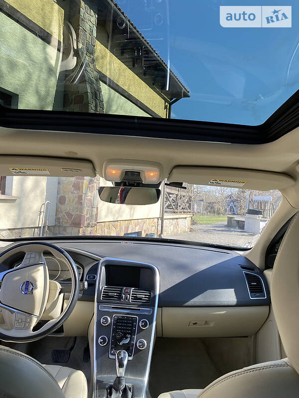 Внедорожник / Кроссовер Volvo XC60 2015 в Тернополе