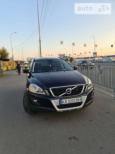 Внедорожник / Кроссовер Volvo XC60 2009 в Киеве