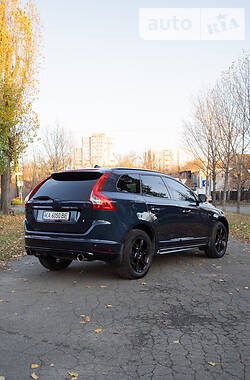 Внедорожник / Кроссовер Volvo XC60 2013 в 