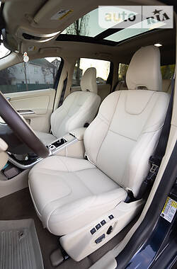 Внедорожник / Кроссовер Volvo XC60 2013 в 