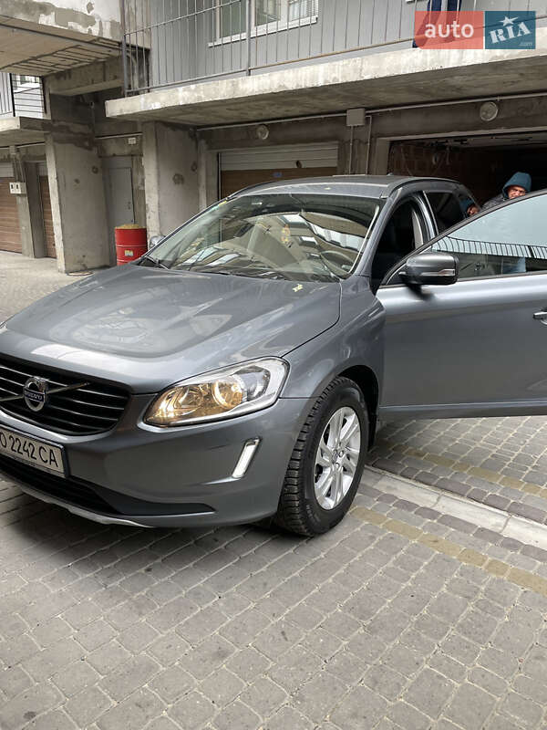 Внедорожник / Кроссовер Volvo XC60 2017 в Тернополе