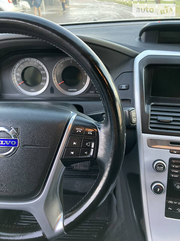 Позашляховик / Кросовер Volvo XC60 2010 в Миргороді
