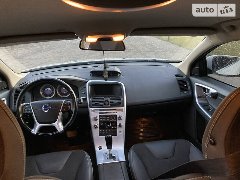 Позашляховик / Кросовер Volvo XC60 2010 в Миргороді