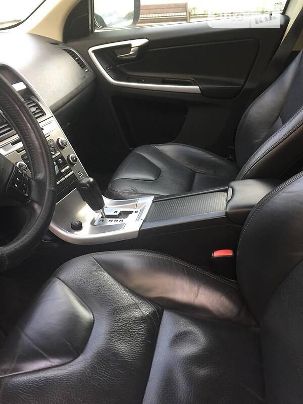 Внедорожник / Кроссовер Volvo XC60 2010 в Чернигове фото 12 Внедорожник / Кроссовер Volvo XC60 2010 в Чернигове