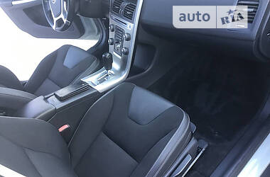 Внедорожник / Кроссовер Volvo XC60 2011 в Черновцах