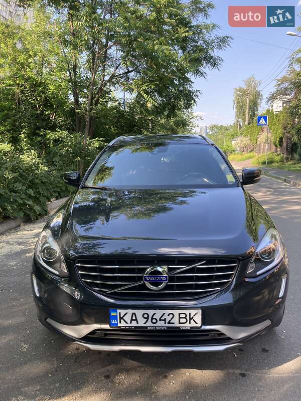 Внедорожник / Кроссовер Volvo XC60 2015 в Киеве