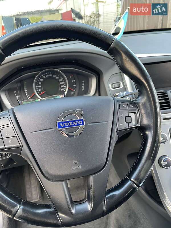 Внедорожник / Кроссовер Volvo XC60 2016 в Южноукраинске фото 3 Внедорожник / Кроссовер Volvo XC60 2016 в Южноукраинске