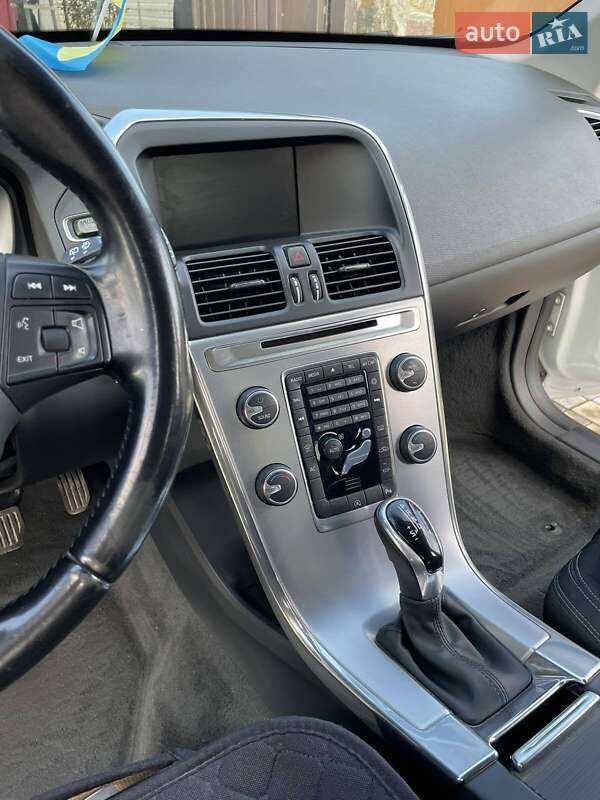 Внедорожник / Кроссовер Volvo XC60 2016 в Южноукраинске фото 4 Внедорожник / Кроссовер Volvo XC60 2016 в Южноукраинске