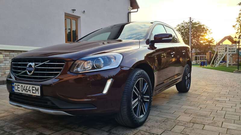 Внедорожник / Кроссовер Volvo XC60 2017 в Черновцах