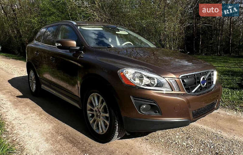 Внедорожник / Кроссовер Volvo XC60 2010 в Городке