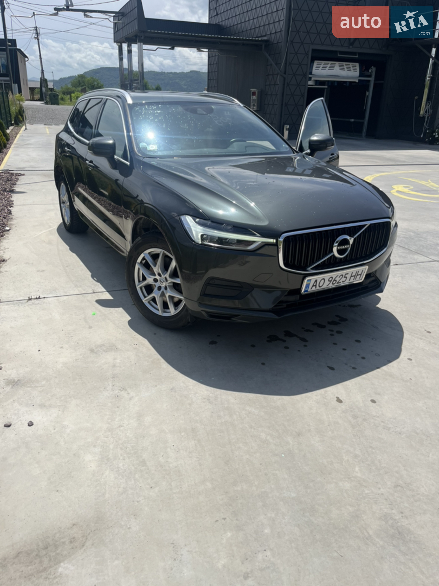 2018 Volvo XC60 - фото 1